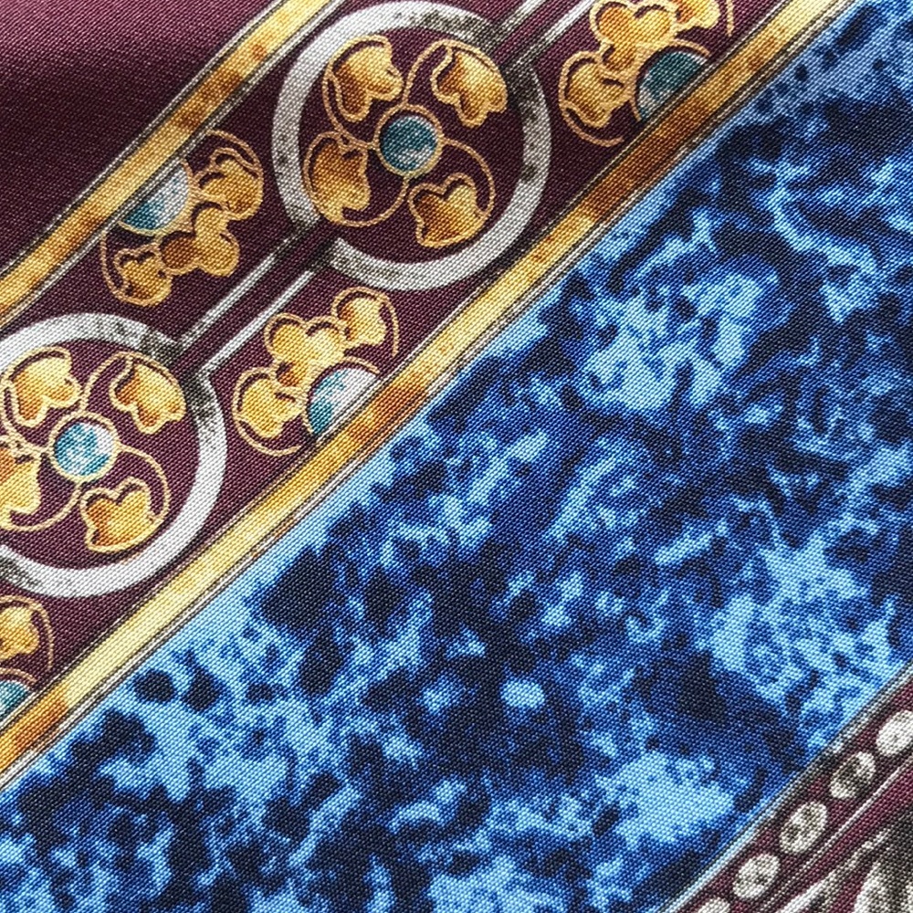 NWT Handsome Silk Tie - Metropolitan Museum of Art